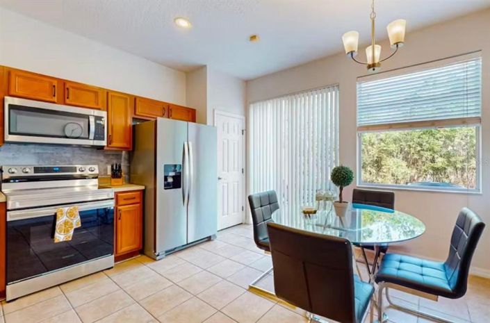 Image No.2-3 Bed Townhouse for sale