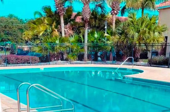 Image No.21-3 Bed Townhouse for sale