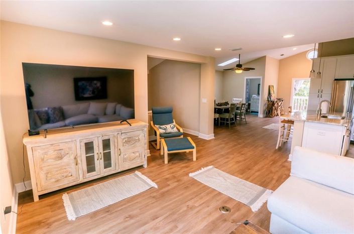 Image No.11-3 Bed Property for sale