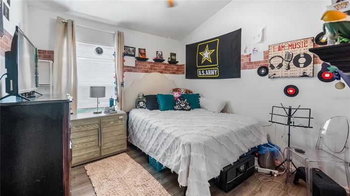 Image No.24-4 Bed Property for sale