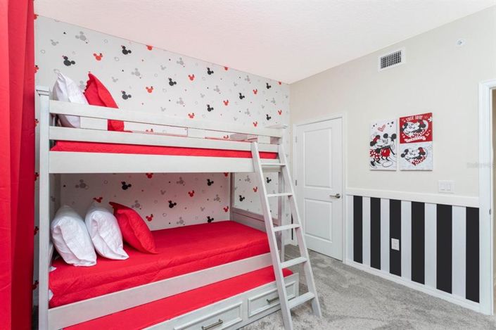 Image No.11-3 Bed Property for sale