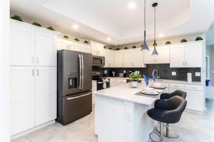 Image No.3-3 Bed Property for sale