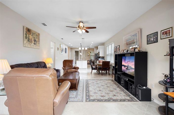 Image No.18-2 Bed Property for sale