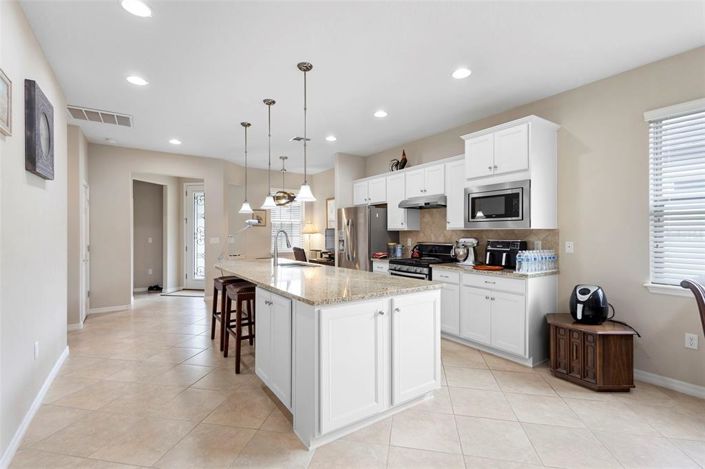 Image No.3-2 Bed Property for sale