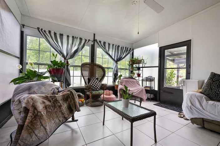 Image No.16-3 Bed Property for sale