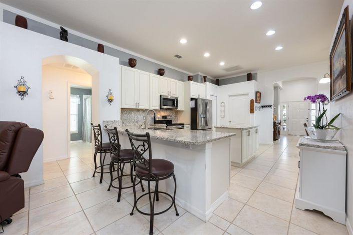 Image No.5-3 Bed Property for sale