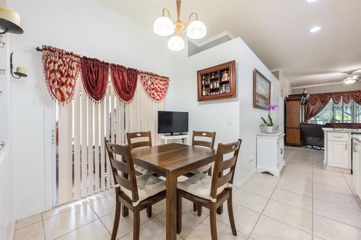 Image No.7-3 Bed Property for sale