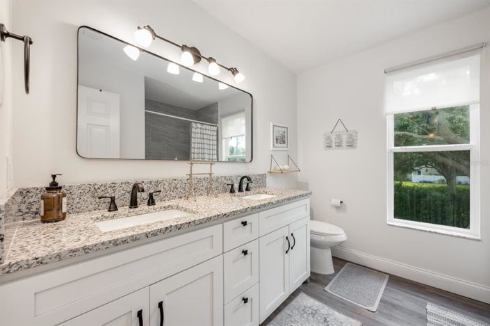 Image No.20-Propriété de 5 chambres à vendre à Orlando