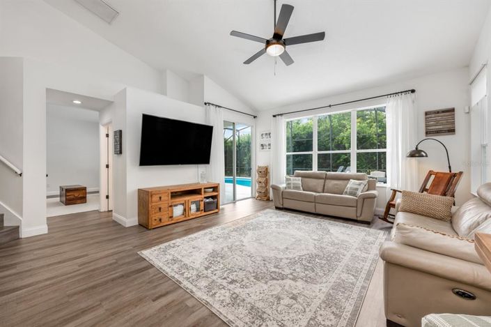 Image No.9-Propriété de 5 chambres à vendre à Orlando