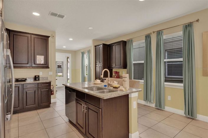 Image No.7-Propriété de 8 chambres à vendre à Kissimmee