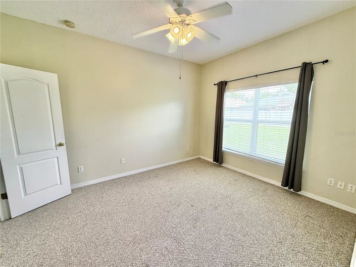 Image No.20-3 Bed Property for sale