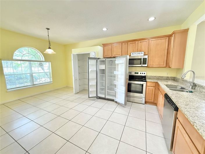 Image No.6-3 Bed Property for sale