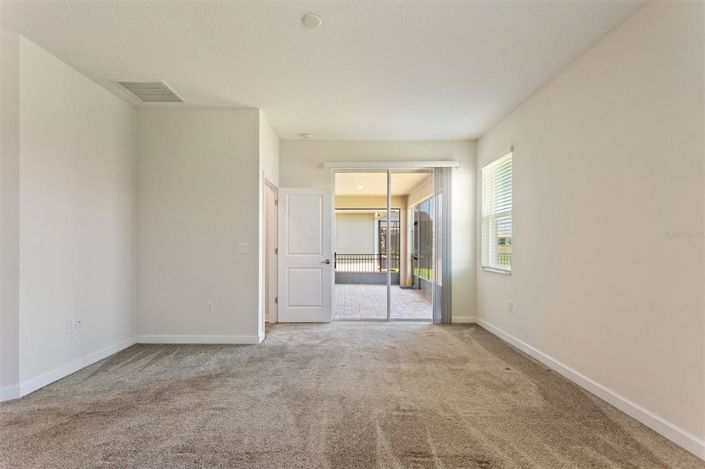 Image No.17-4 Bed Property for sale