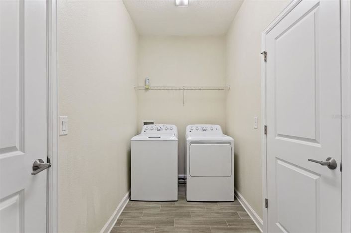 Image No.28-4 Bed Property for sale