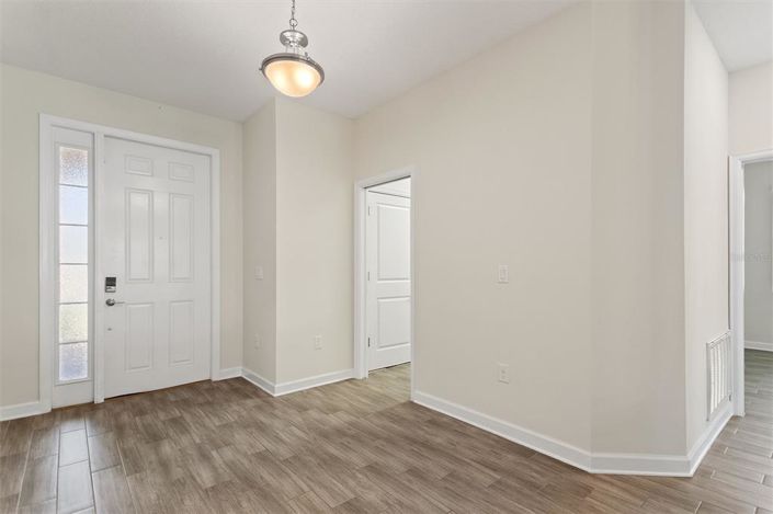 Image No.4-4 Bed Property for sale