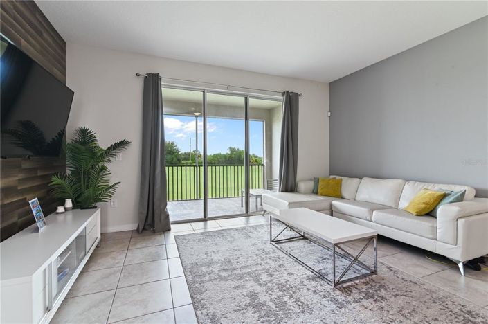 Image No.21-3 Bed Townhouse for sale