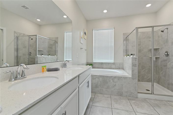 Image No.31-3 Bed Townhouse for sale