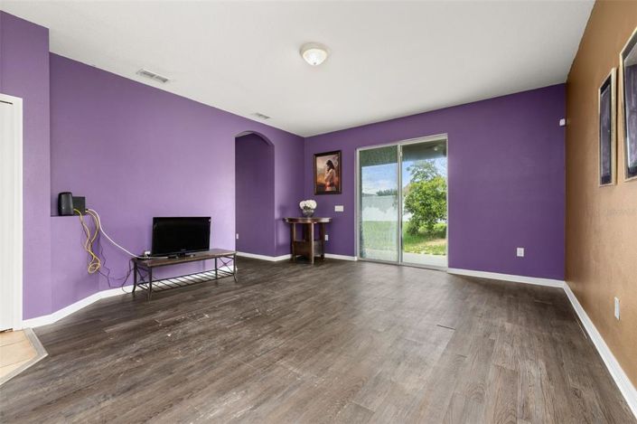 Image No.16-4 Bed Property for sale