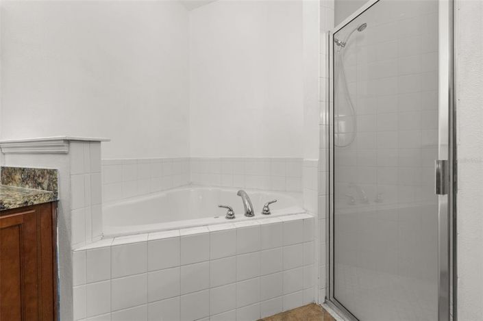 Image No.20-4 Bed Property for sale