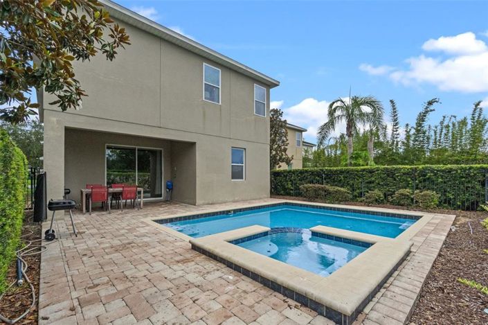 Image No.31-8 Bed Property for sale