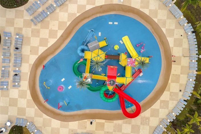 Image No.66-8 Bed Property for sale