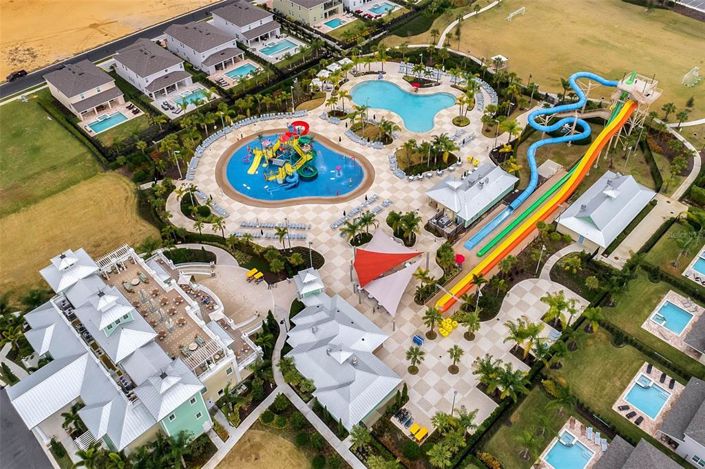 Image No.67-8 Bed Property for sale