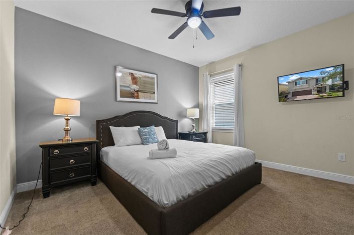 Image No.9-8 Bed Property for sale