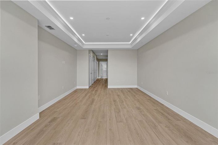 Image No.25-4 Bed Property for sale