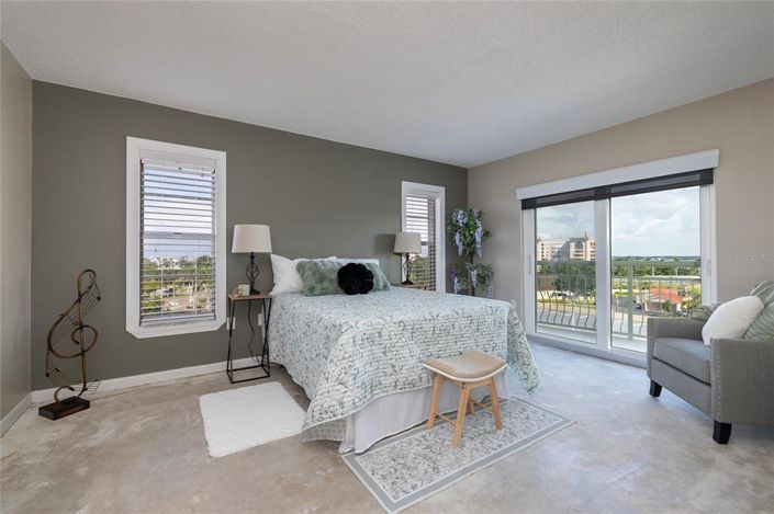 Image No.15-2 Bed Property for sale