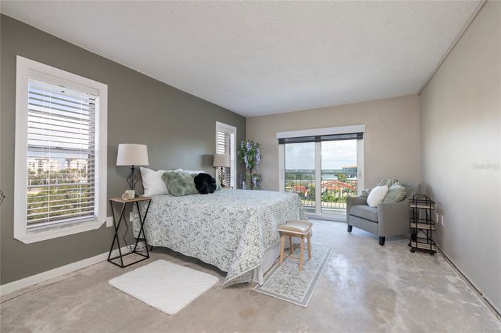 Image No.16-2 Bed Property for sale