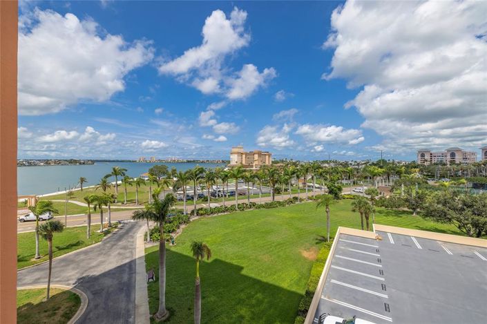 Image No.21-2 Bed Property for sale