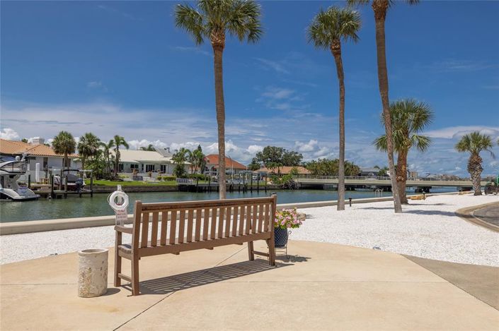 Image No.40-2 Bed Property for sale