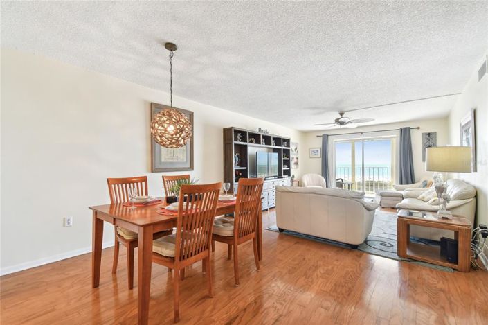 Image No.12-2 Bed Property for sale