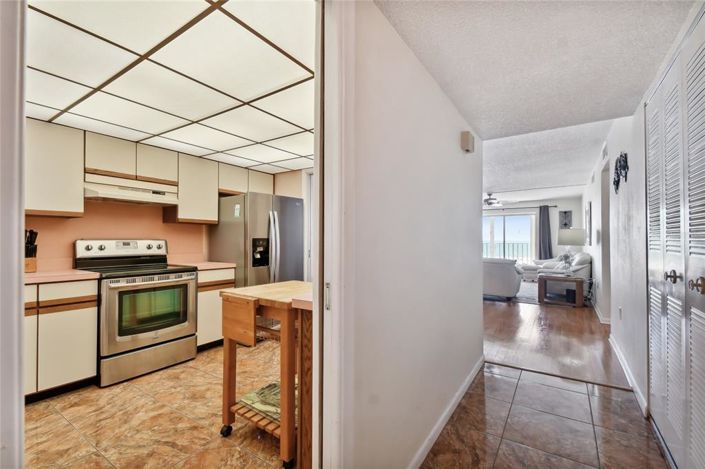 Image No.18-2 Bed Property for sale