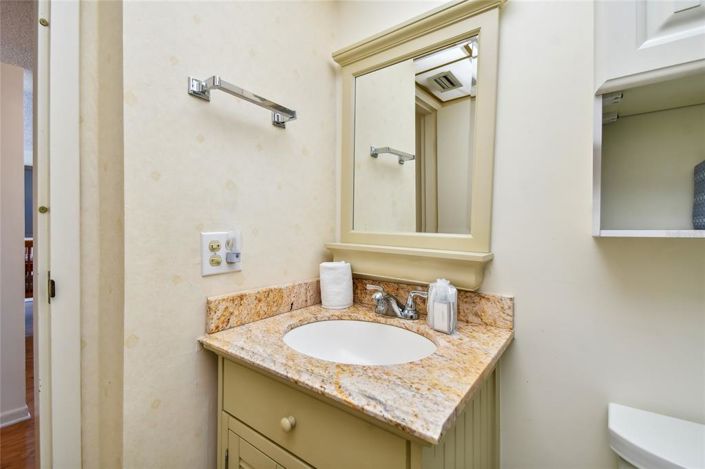 Image No.28-2 Bed Property for sale