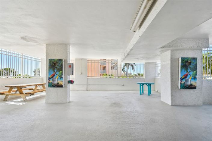 Image No.36-2 Bed Property for sale