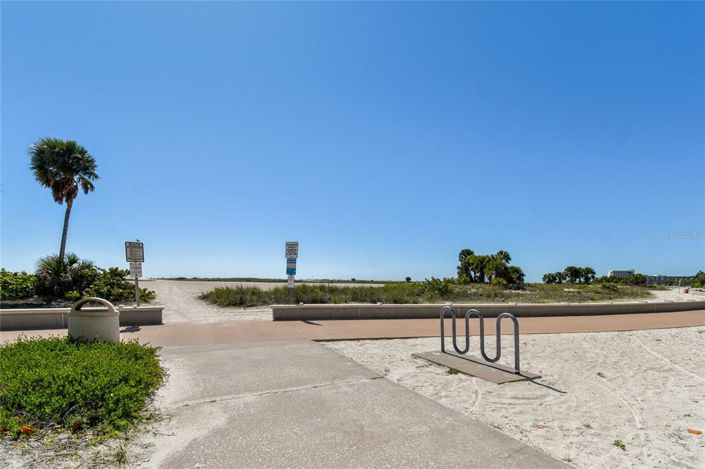 Image No.43-2 Bed Property for sale