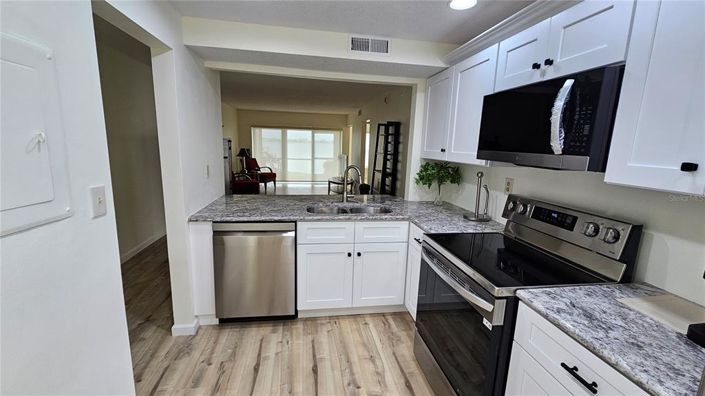 Image No.10-2 Bed Property for sale