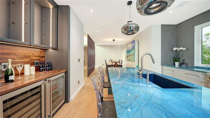 Image No.16-5 Bed Property for sale