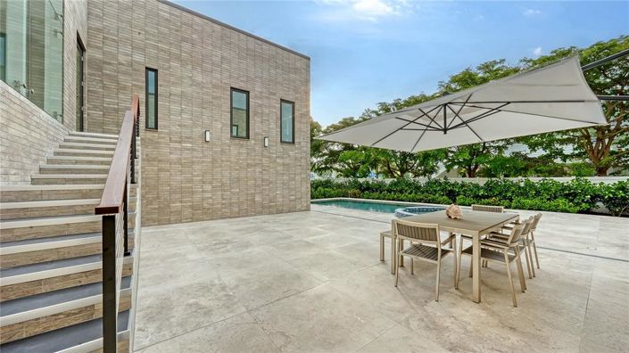 Image No.39-5 Bed Property for sale