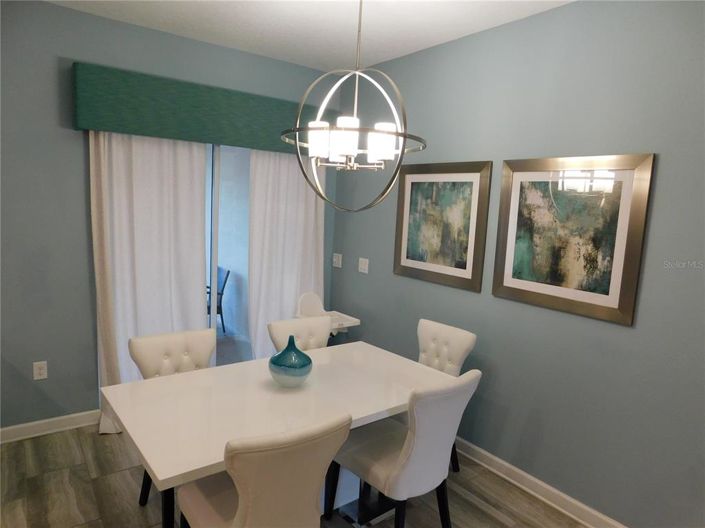 Image No.12-4 Bed Townhouse for sale