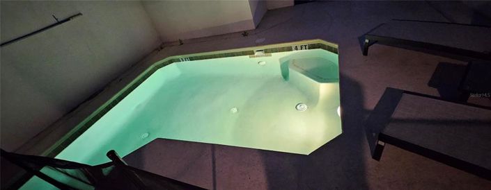 Image No.18-4 Bed Townhouse for sale