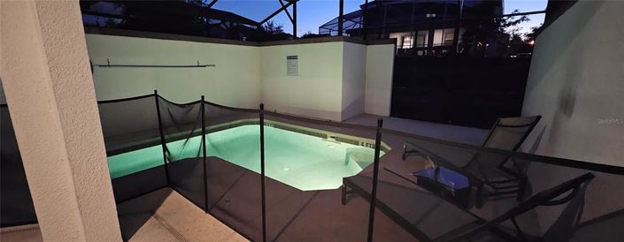 Image No.20-4 Bed Townhouse for sale