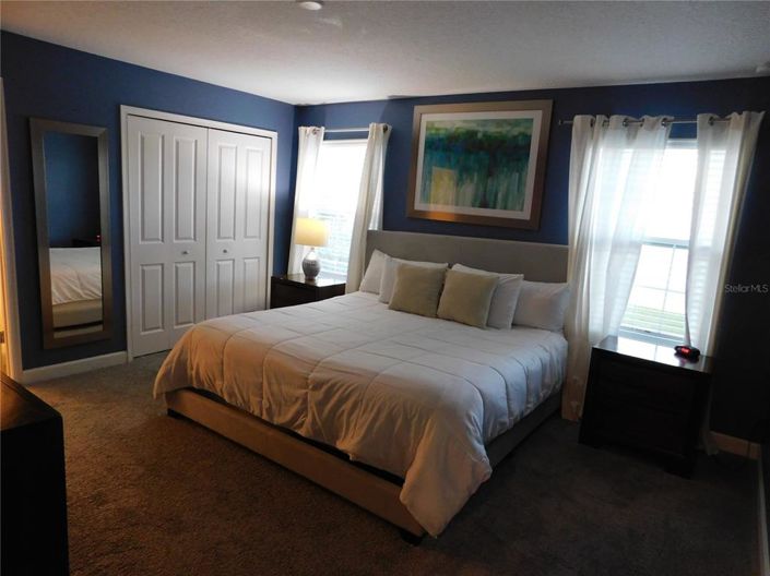 Image No.27-4 Bed Townhouse for sale