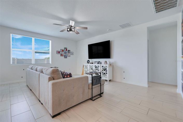 Image No.9-Propriété de 4 chambres à vendre à Haines City