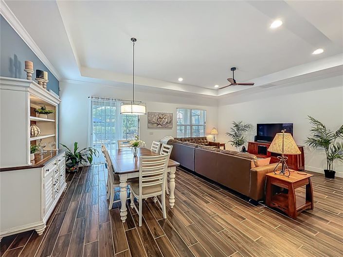 Image No.17-3 Bed Property for sale