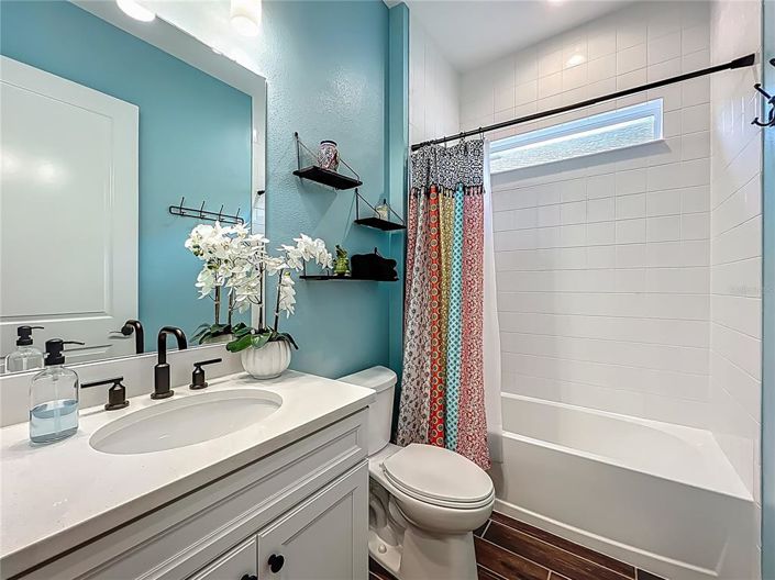 Image No.36-3 Bed Property for sale