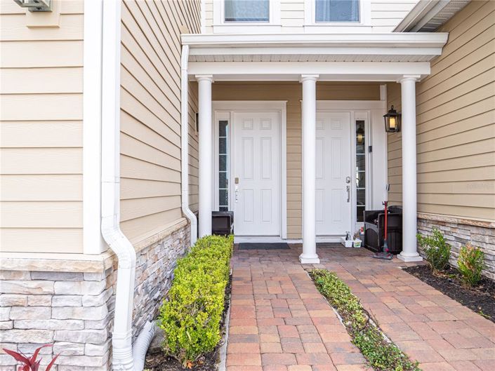 Image No.1-4 Bed Townhouse for sale