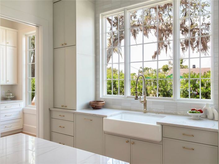 Image No.13-4 Bed Property for sale