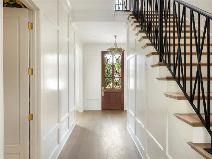 Image No.7-4 Bed Property for sale